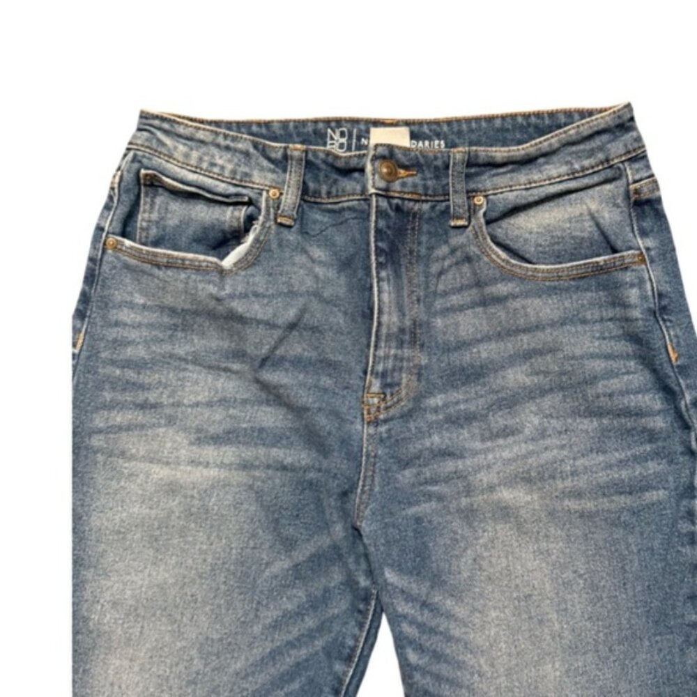 No Boundaries Distressed Denim Jeans | Ripped Knees | Juniors Size 11 - Picture 5 of 9